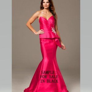 STUNNING BLACK SATIN STRAPLESS EMBELLISHED FORMAL GOWN SIZE 20